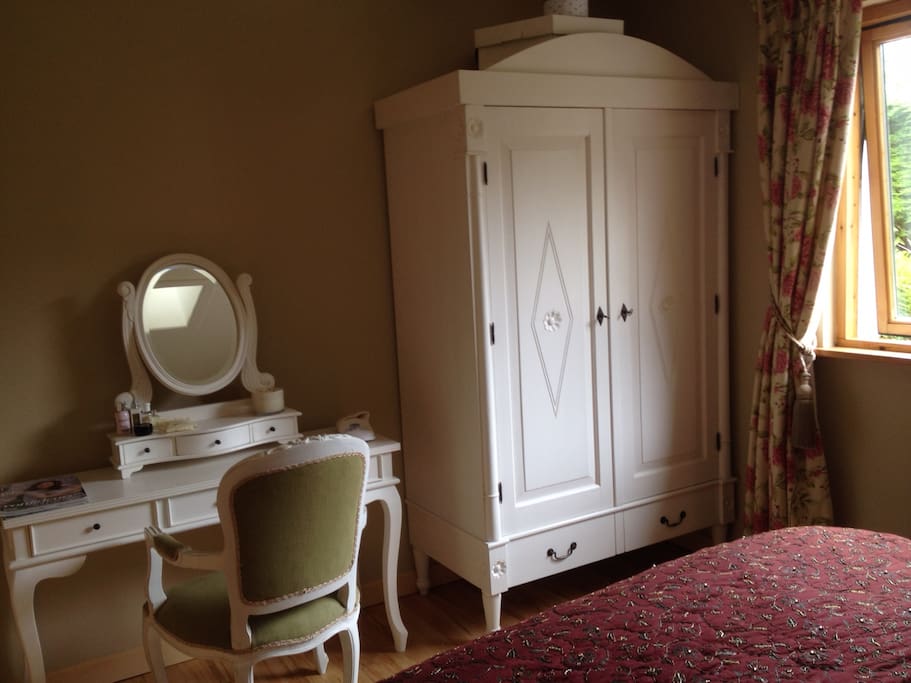 Double Bedroom - View 2