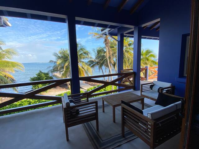 Private 5 bedroom beach house close to town. gallery image 5