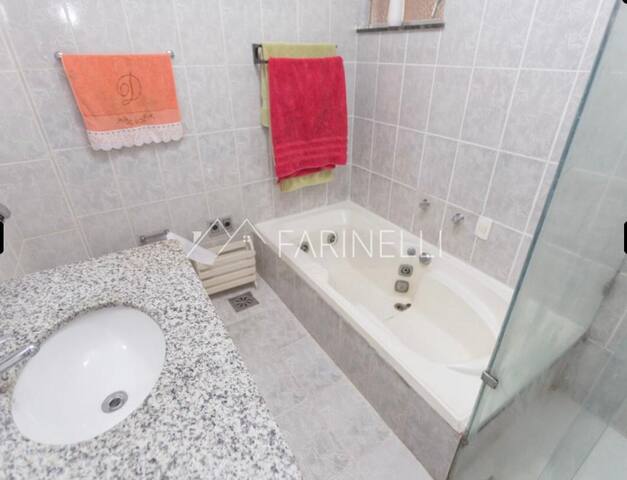 Apartamento amplo e confortável ao lado da praia gallery image 5