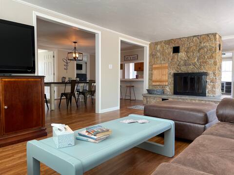 Olive Tree Cottage ~ Make Memories @ Shawano Lake!