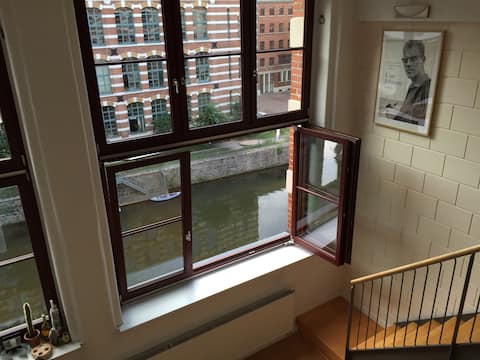 Top Airbnb: Loft Maisonette in Schleußig