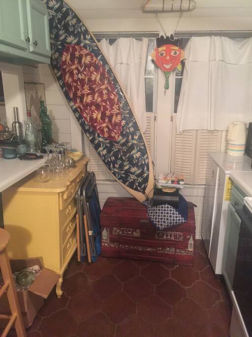 Surf board if you surf! Cozy Kitchen !