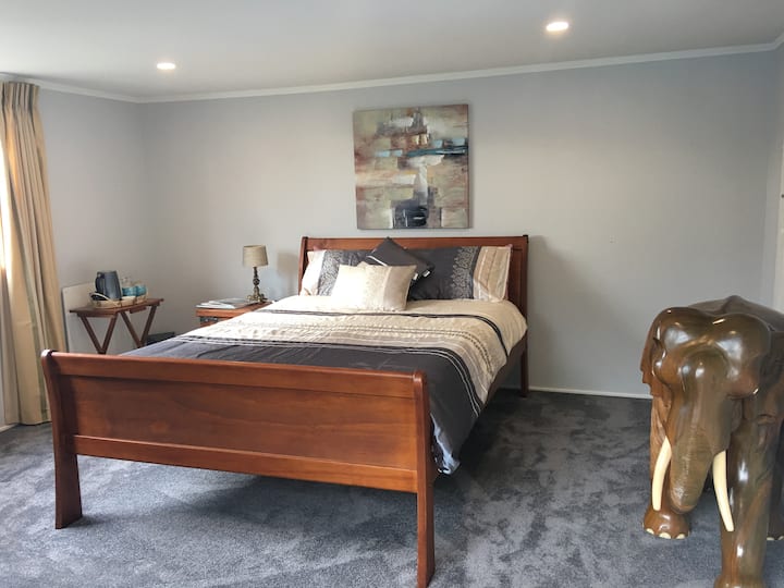 Hastings Holiday Rentals & Homes Hawke's Bay, New Zealand Airbnb