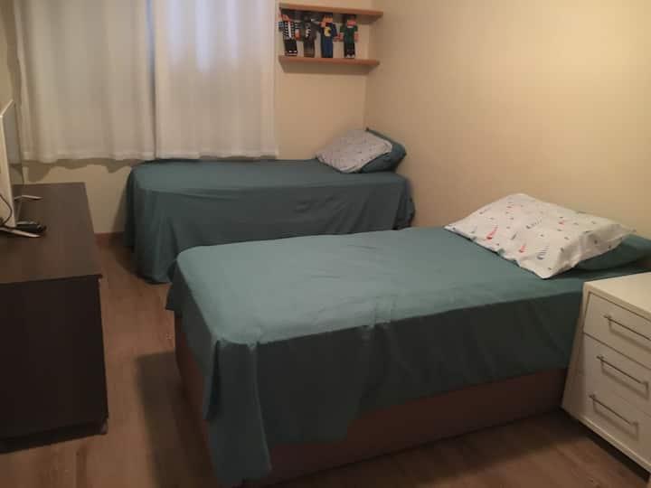 საძინებელი 1