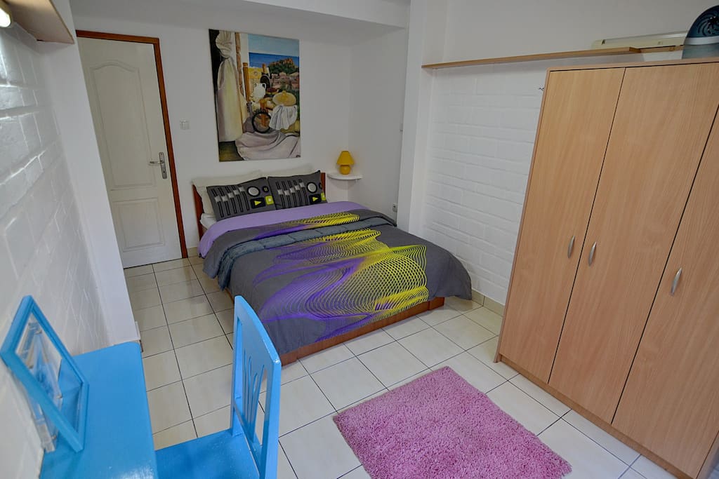 bed room