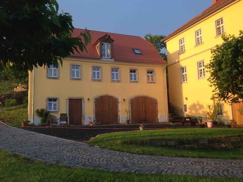 Vineyard Carriage House