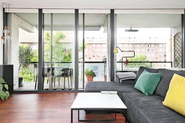 Lux 105 m², balcony, FREE priv. parking, EVcharger gallery image 3