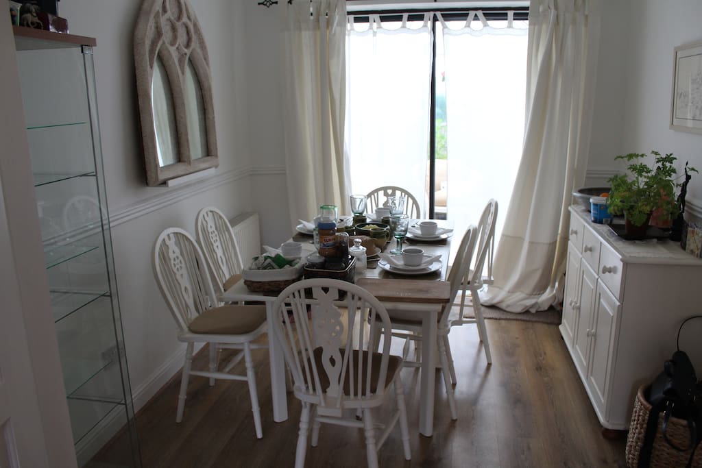 Dining room - breakfast is provided