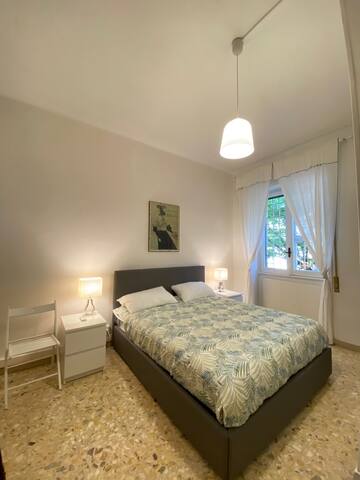 Amazing 4 rooms, 4 bathrooms, equipped kitchen gallery image 2