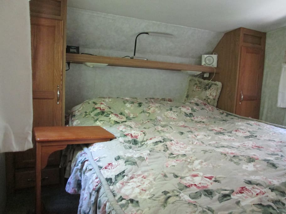 Queen bedroom