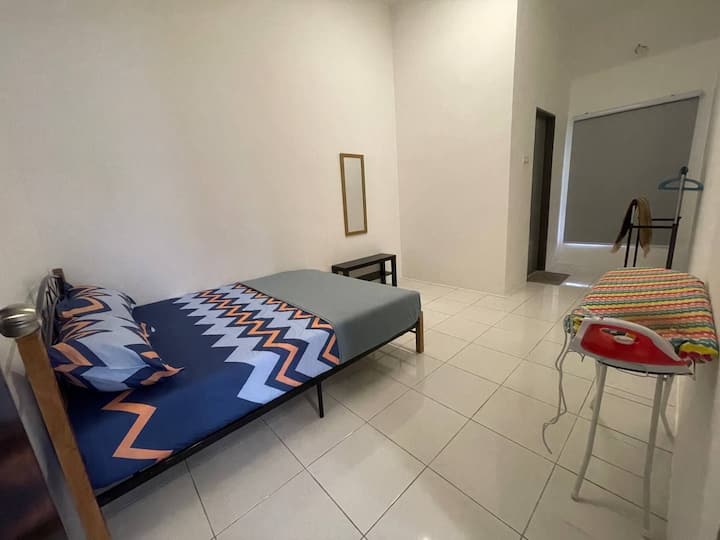 საძინებელი 1