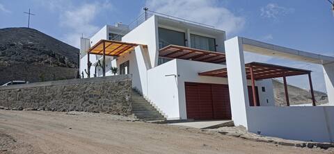 Modern and cozy Casa de Playa en Tortugas