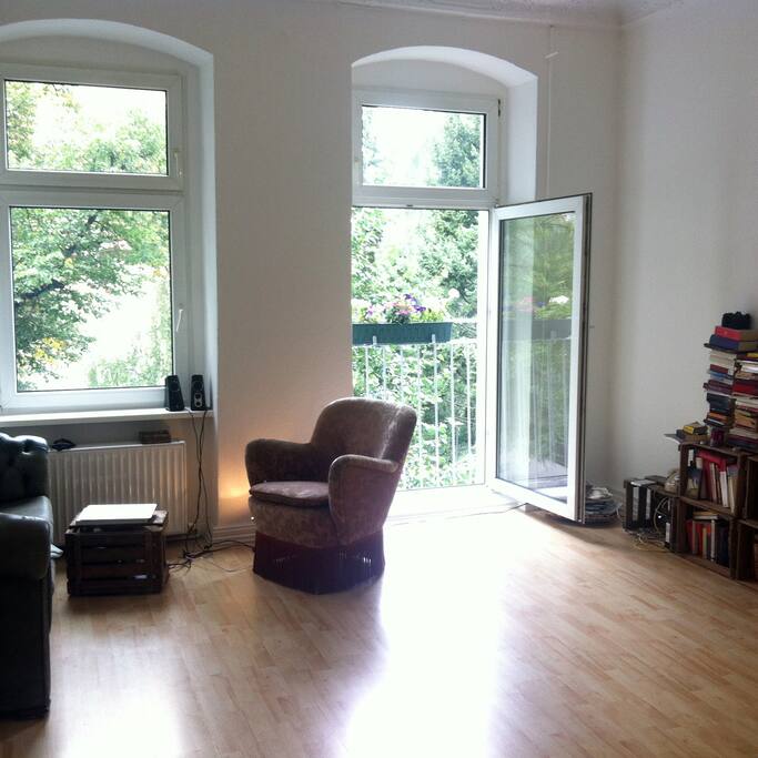Ein Blick zum Fenster.