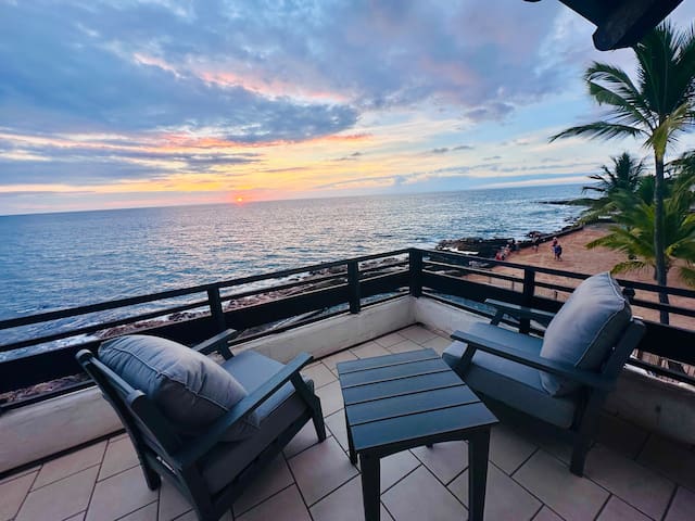 Rare December dates open! Sunsets from huge lanai!