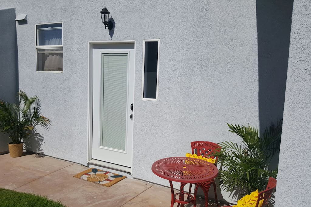 Private entrance, outside seating and small non enclosed yard
