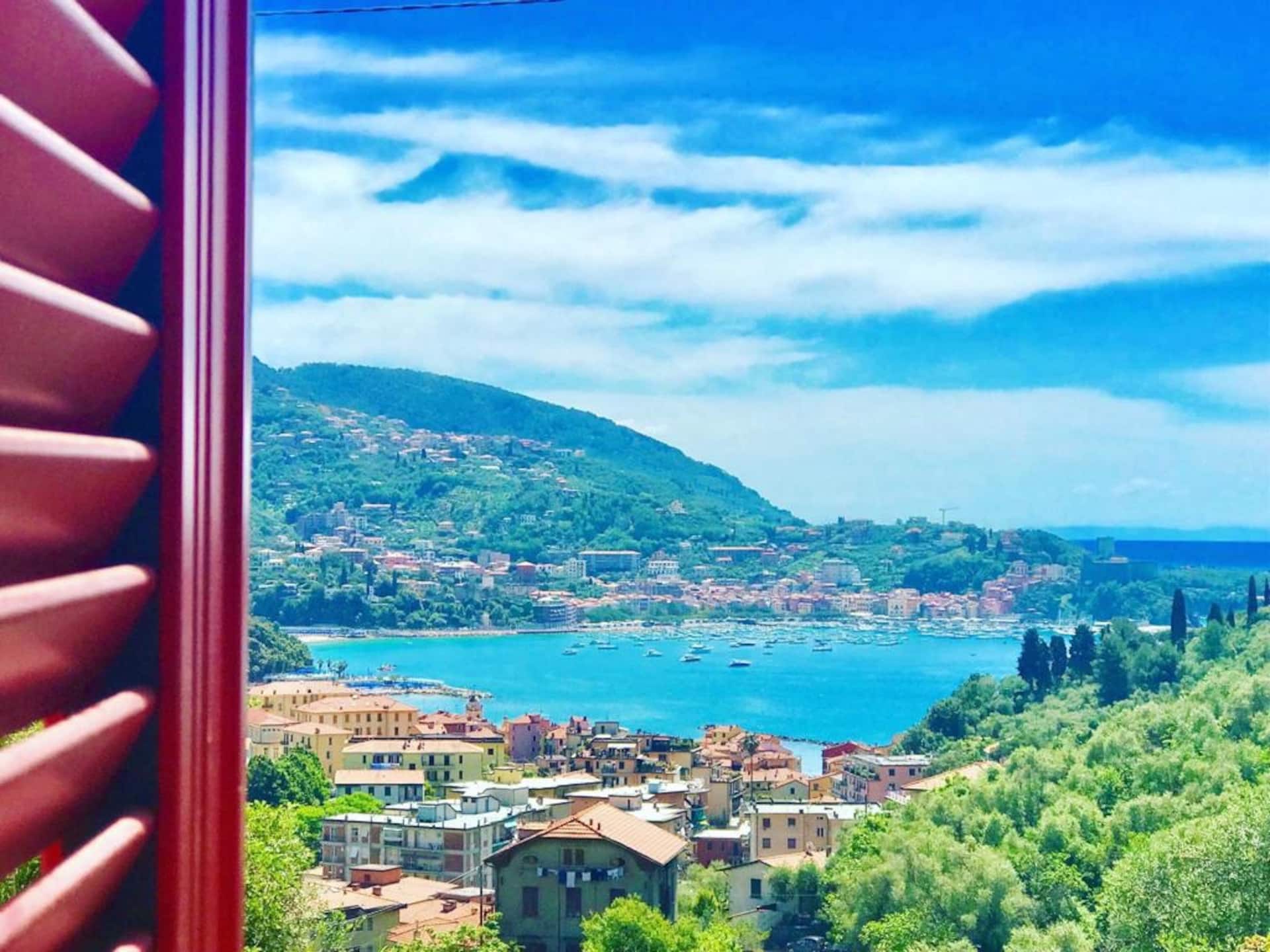 Lerici seaview, in liberty villa, 5’ from BaiaBlu