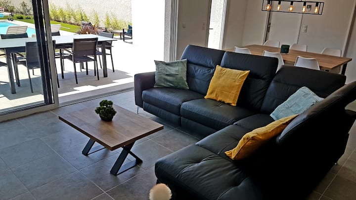 Villa Cycas, Piscine Chauffée, Wifi, Clim Solarium - La Franqui