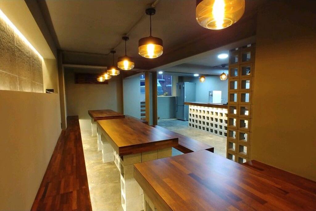Cafeteria : you can have breakfast and you can rent this room for private family dinner as well.
