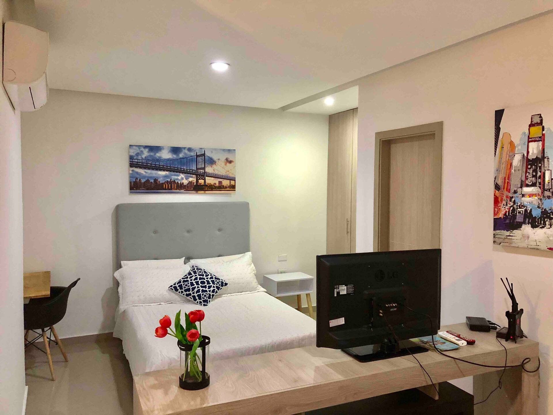 Studio apartment with bathroom, AC, no Airbnb fees