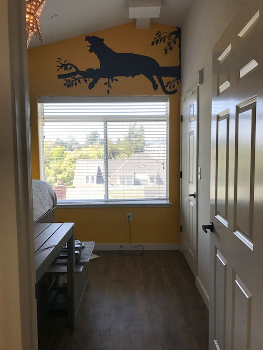 Big Kitty Living