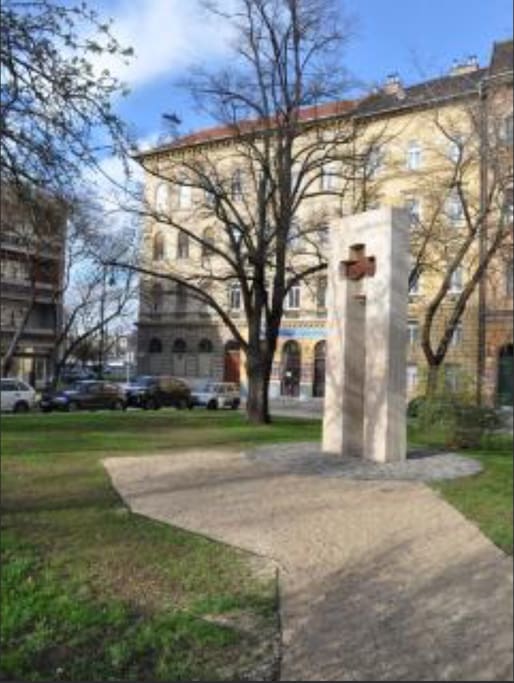 View of the building & park