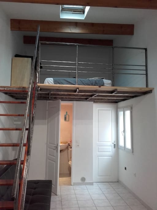 mezzanine lit en 140, en bas canapé convertible 2 places