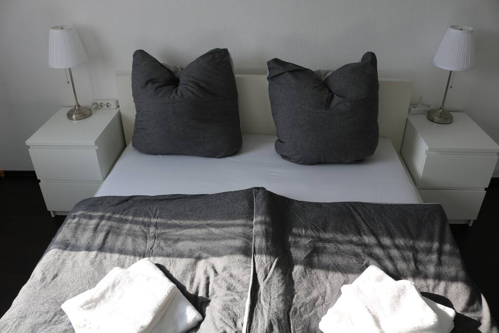 Schlafzimmer 2