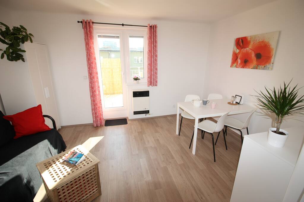 Dining/living room with sofa-bed (incl. 2 regular mattresses 80x200 cm)