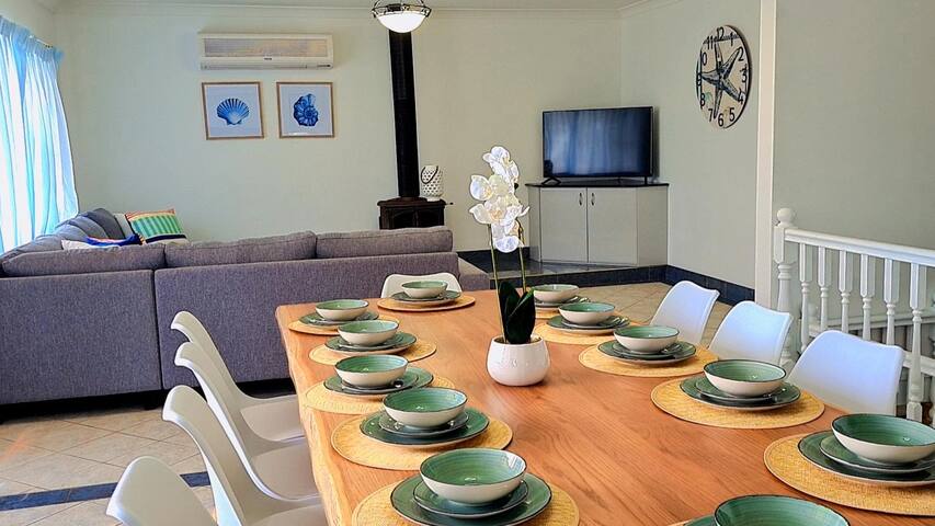 Bennett’s Bliss – Ocean Front 5 Bedrooms gallery image 3