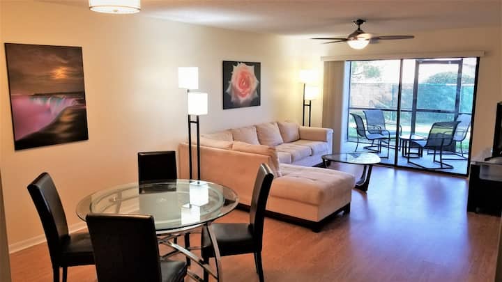 Fabulous, Serene First Floor Condo Oasis In Stuart - Stuart, FL