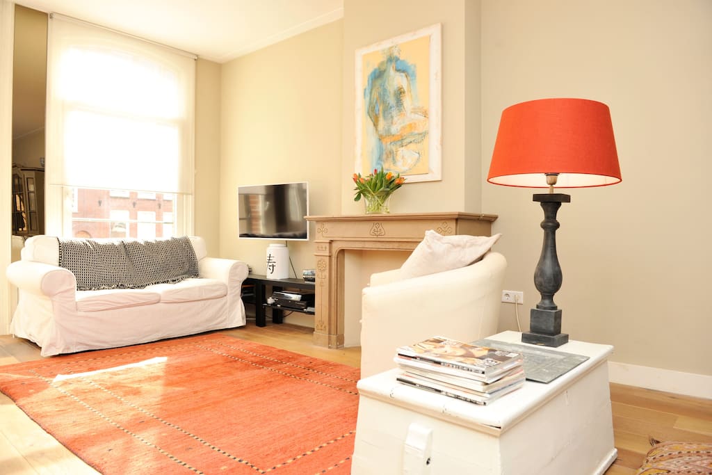 Lovely bright livingroom