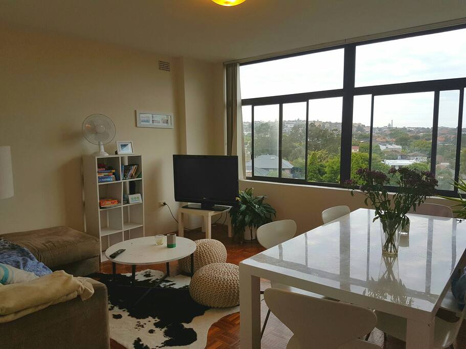 Spacious living room with views out over Bondi
