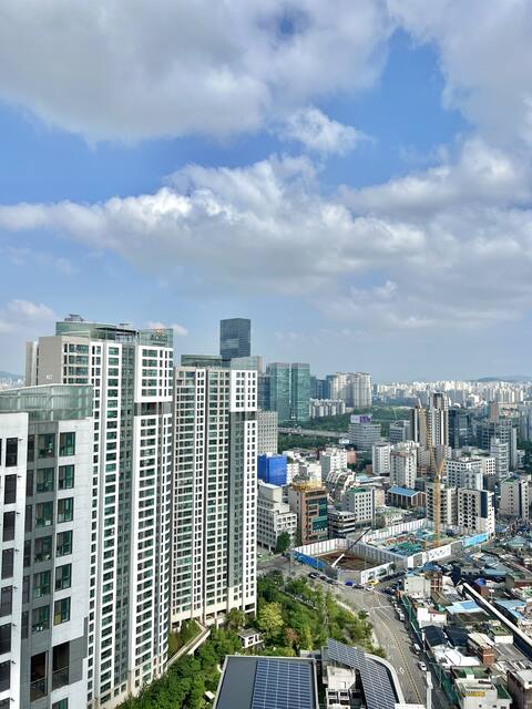 [New B/Yeouido, Yeongdeungpo] The only skyscraper city view, 1 minute metro, Acroforet