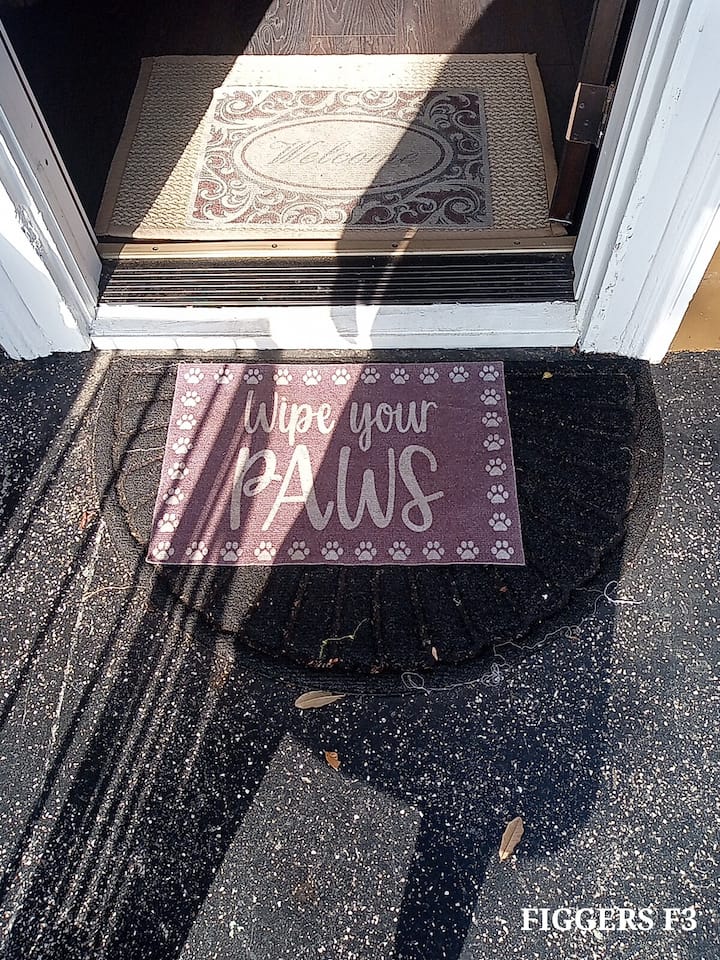 Welcome mats at door threshold.