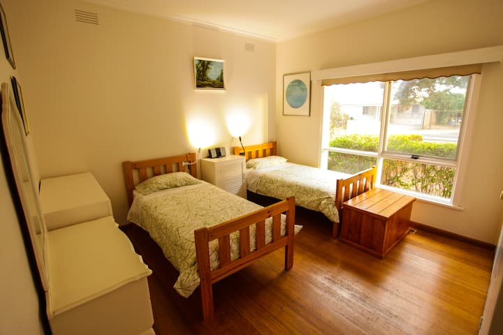 Kids bedroom