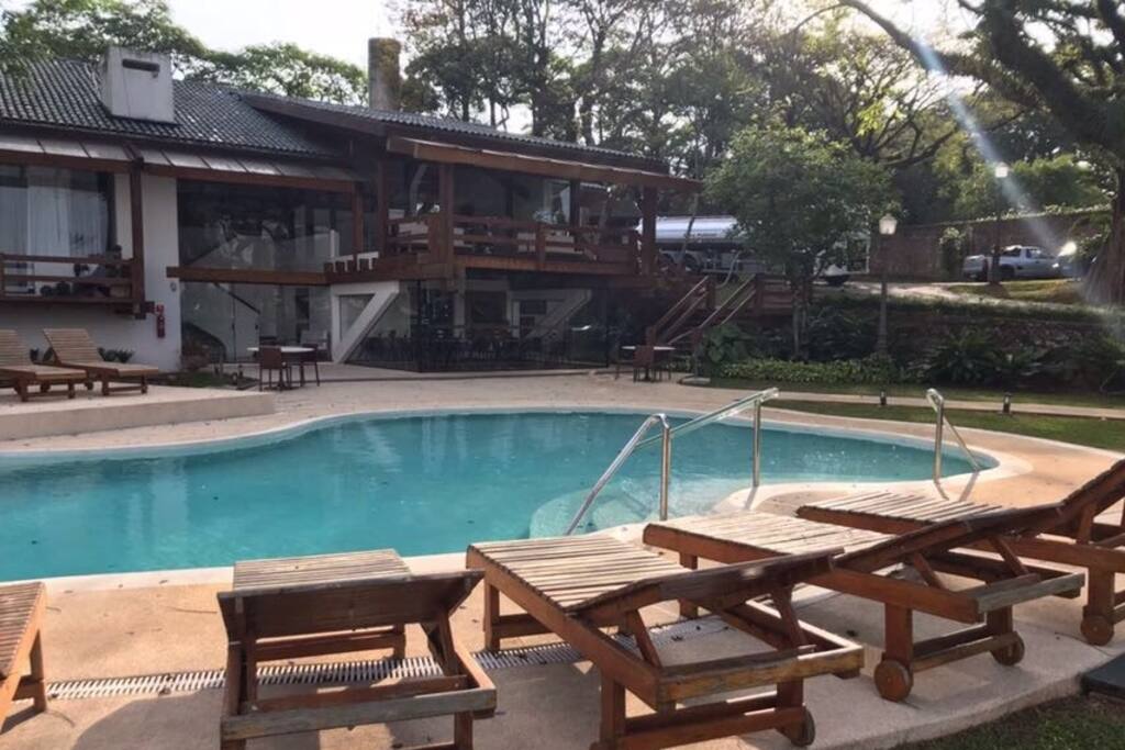 Piscina com aquecimento