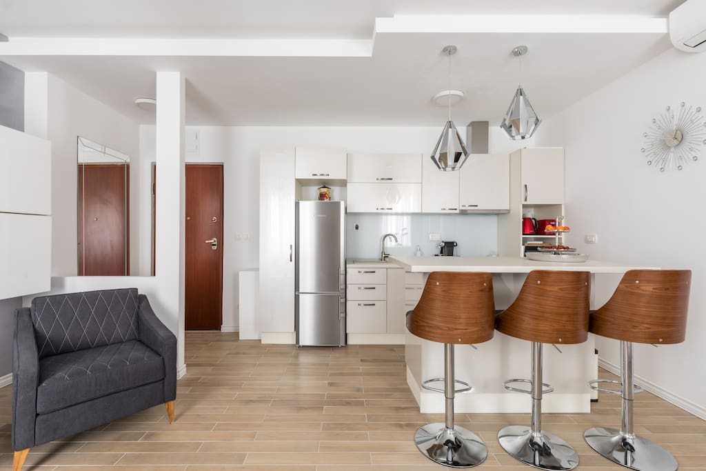 Kitchen with bar seating