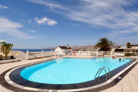 Solei Sea Views Share Pool Puerto del Carmen wifi