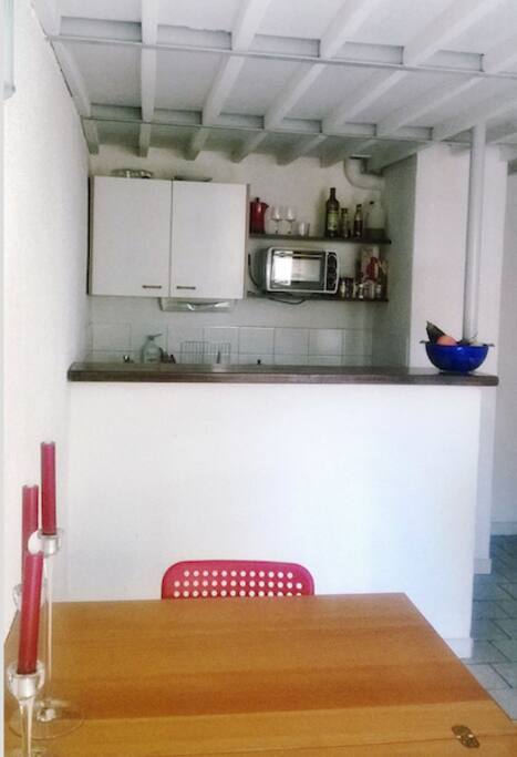 Dinning area & kitchen
