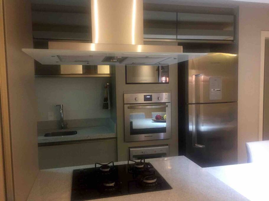 Cozinha completa, Integrada com a sala