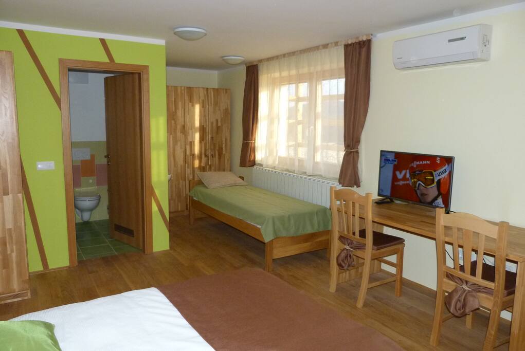 The 5. bed in teh room if needed