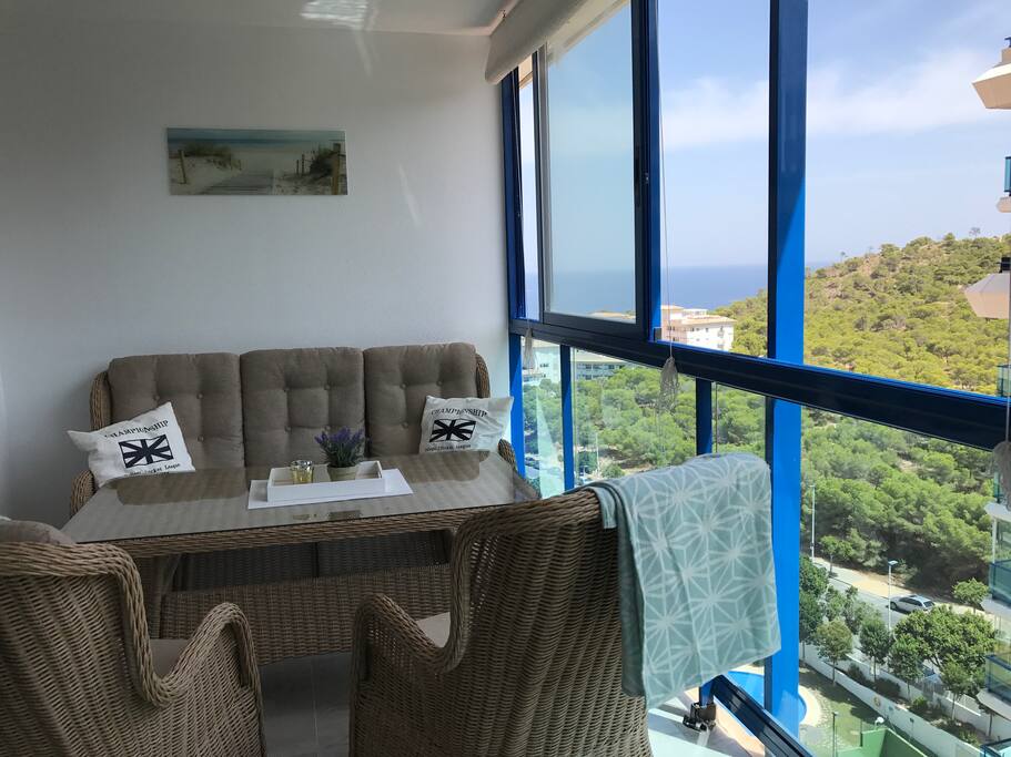 Big balcony with seaview.
