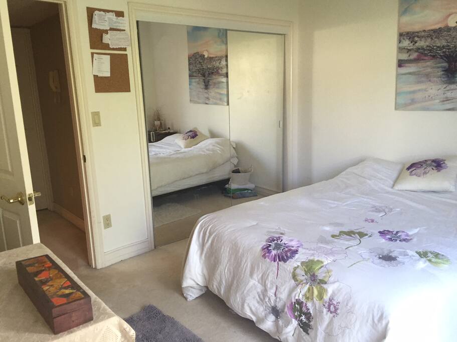 Private Cozy Room w Closet View
