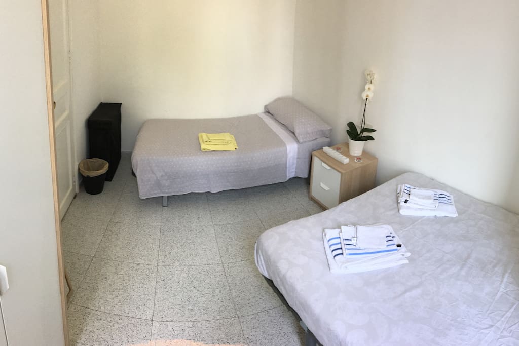 Triple room