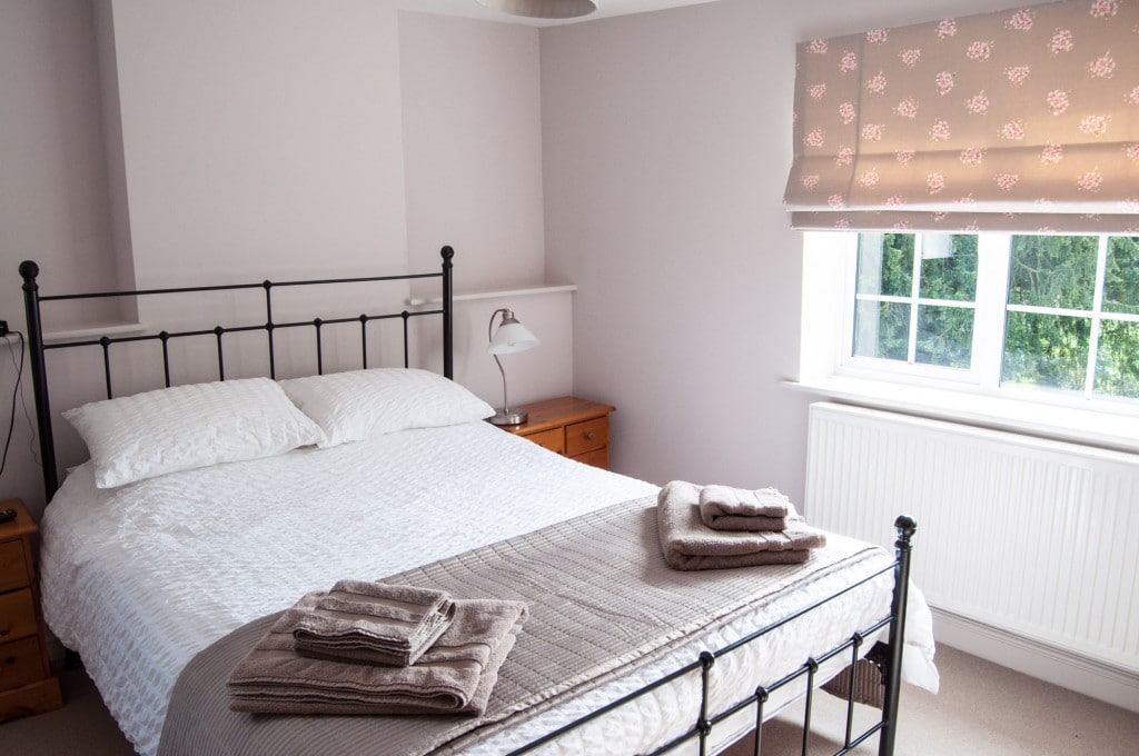 En-suite room with beautiful views - Hopyard