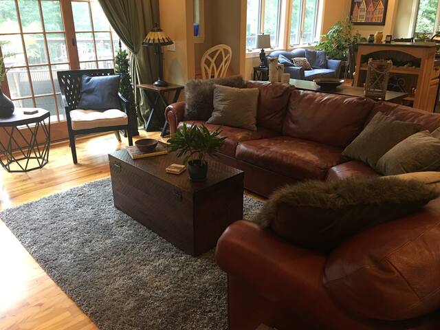 Scandia Forest Lodge-north of Stillwater & Marine gallery image 4