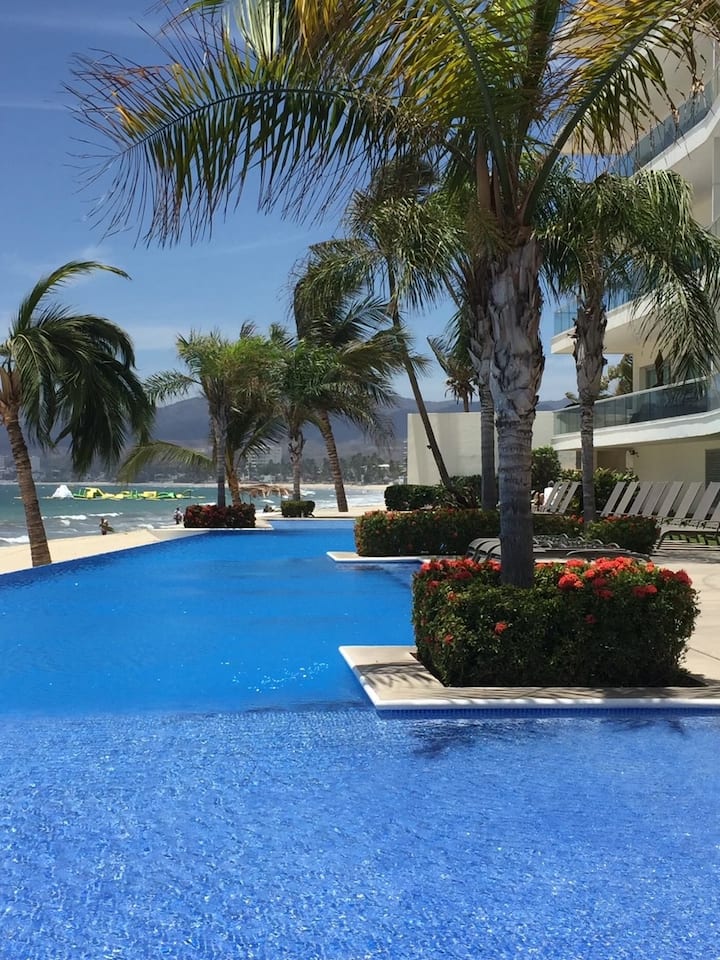 Ocean front condo in Bucerias Condominiums for Rent in Bucerías
