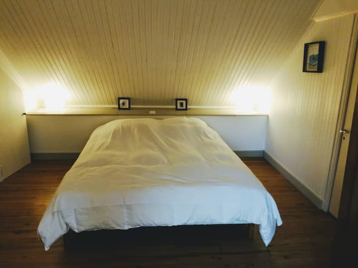 Chambre 1, 1 cama tamaño queen iluminada de 160 cm