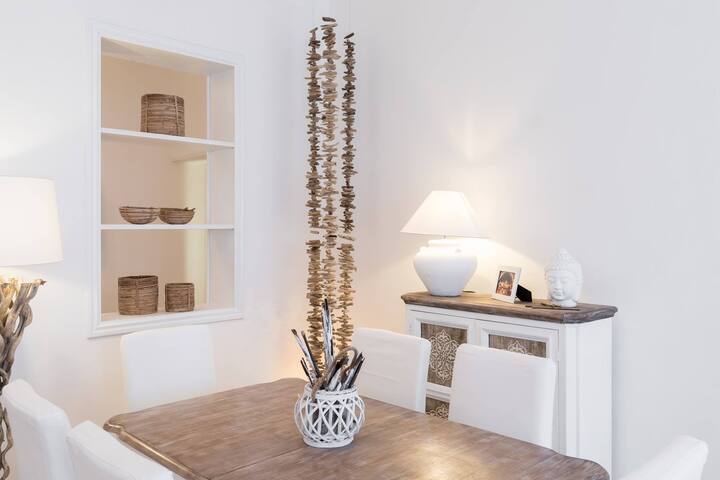 Piazza di Spagna BB – 11 guests gallery image 3