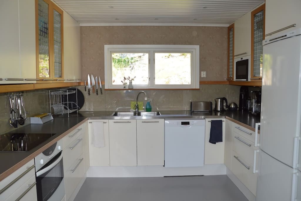 Fully equipped kitchen
